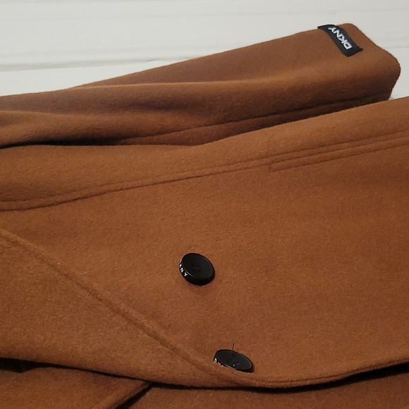 🎉MOVING SALE🎉 New DKNY Golden Brown Peacock - Picture 3 of 7